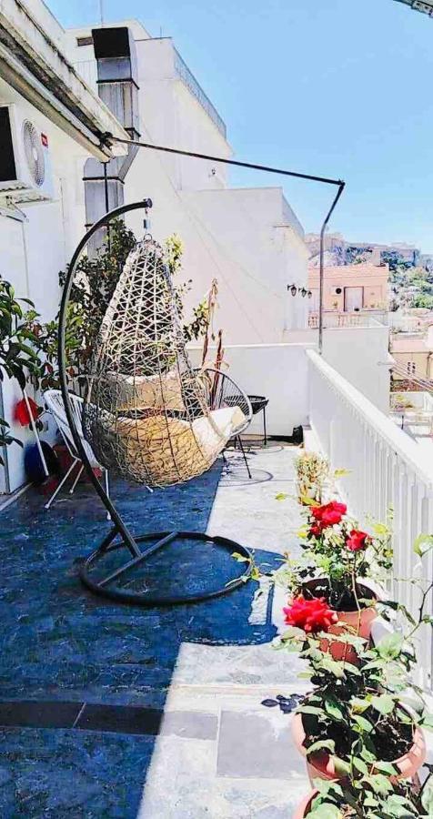 A Masterpiece In Plaka With Big Balcony And Acropolis View Apartment เอเธนส์ ภายนอก รูปภาพ