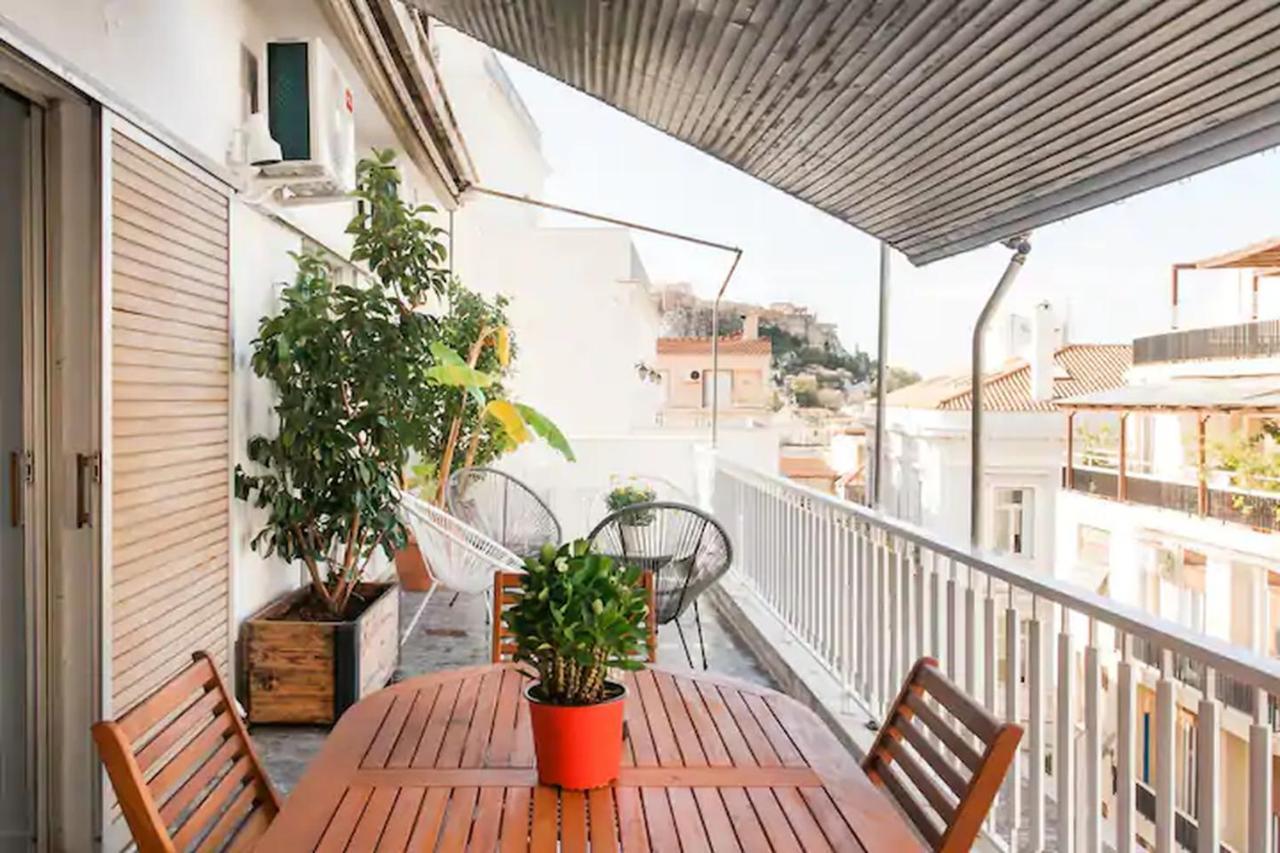 A Masterpiece In Plaka With Big Balcony And Acropolis View Apartment เอเธนส์ ภายนอก รูปภาพ