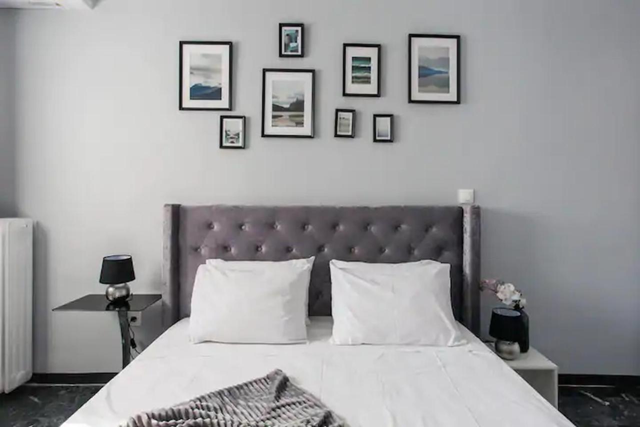 A Masterpiece In Plaka With Big Balcony And Acropolis View Apartment เอเธนส์ ภายนอก รูปภาพ
