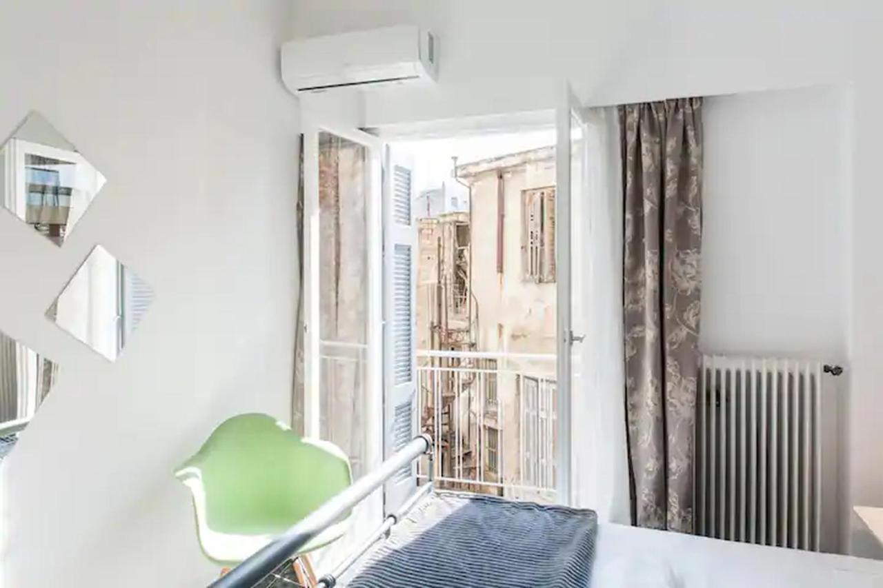 A Masterpiece In Plaka With Big Balcony And Acropolis View Apartment เอเธนส์ ภายนอก รูปภาพ