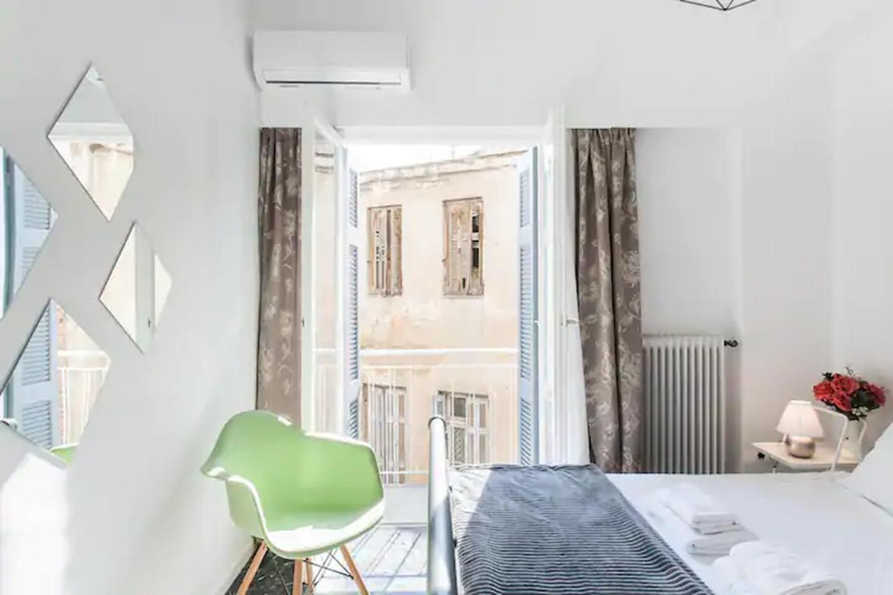 A Masterpiece In Plaka With Big Balcony And Acropolis View Apartment เอเธนส์ ภายนอก รูปภาพ