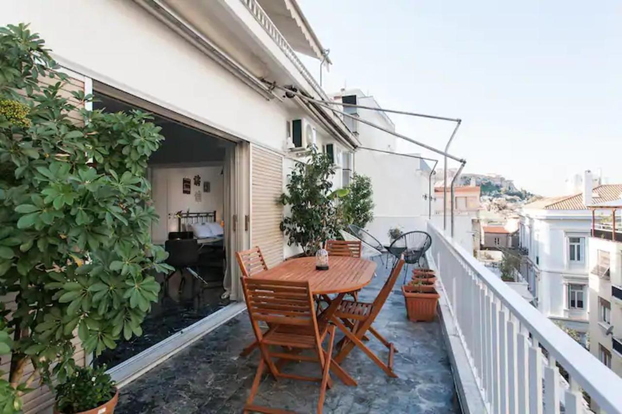 A Masterpiece In Plaka With Big Balcony And Acropolis View Apartment เอเธนส์ ภายนอก รูปภาพ